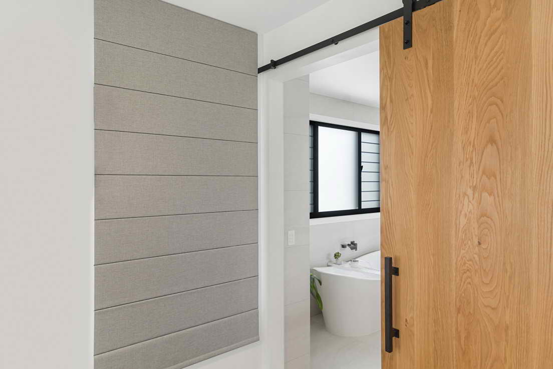 Roman-Blind-Family-Room-Sunshine-Coast